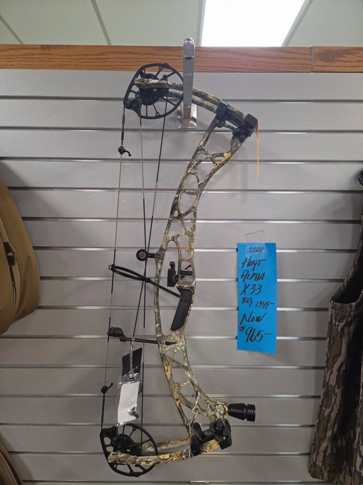 Hoyt Alpha X 33