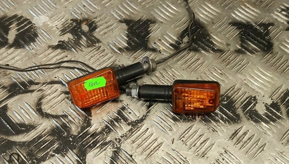 🔝 Suzuki GSF400 Bandit Turn Indicators Rear Left Right