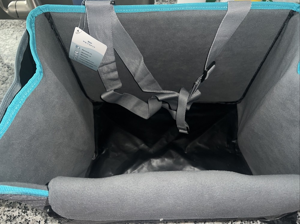 Pets fit pet carrier for car