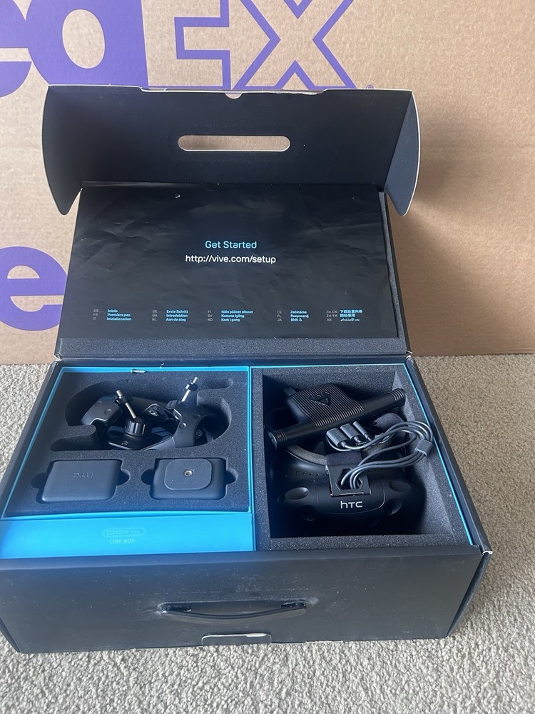 HTC Vive VR Headset Set