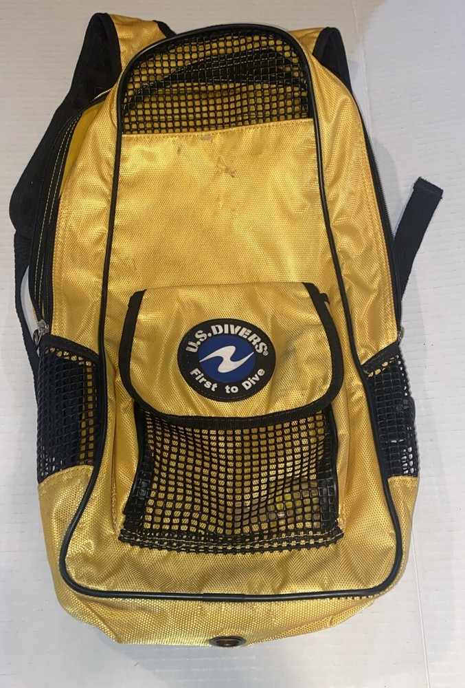 U.S. Divers Blast Set