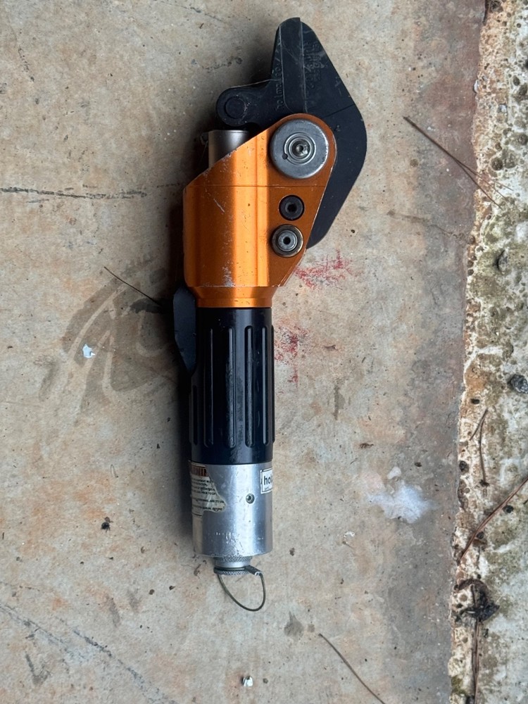 Holmatro rescue tool set