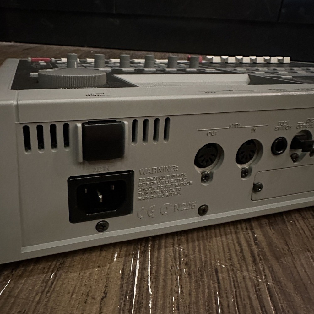 Roland VS-840 Digital Studio Workstation Sampler MTR Tested With Power Cable