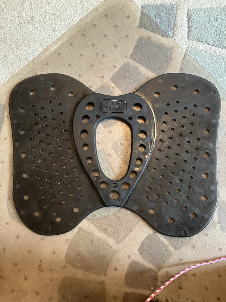 Gel-Eze Wither Pad- Black- Excellent Condition $75