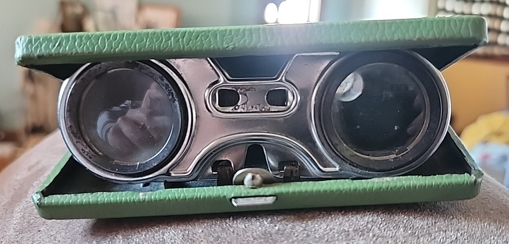 Instant Focus Binoculars Emson Vintage -Read Description-