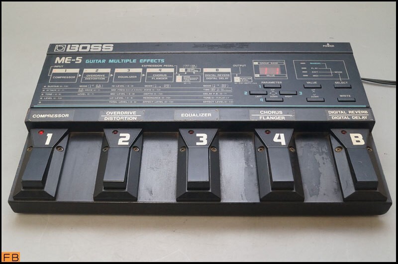 Boss ME-5 Guitar Multi-Effects Processor good condition
