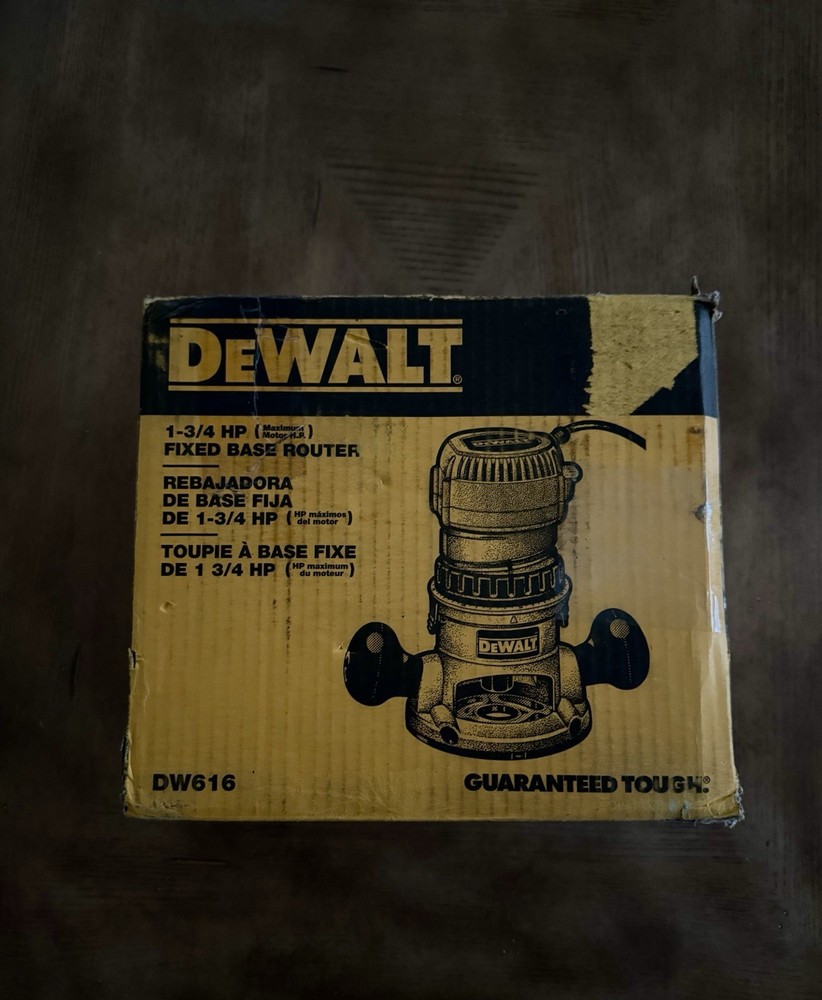 DeWalt DW616 1-3/4 HP Router – Powers On – See Notes