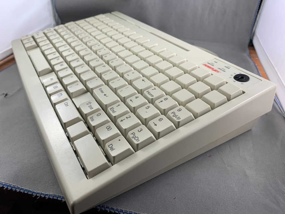 POSIFLEX KB3200 AT INTERFACE PROGRAMMABLE KEYBOARD WITH MAGNETIC STRIPE READER