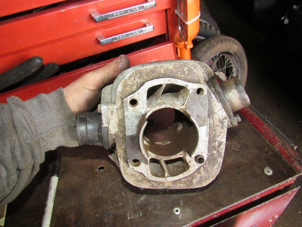 1970s honda mt125 cylinder