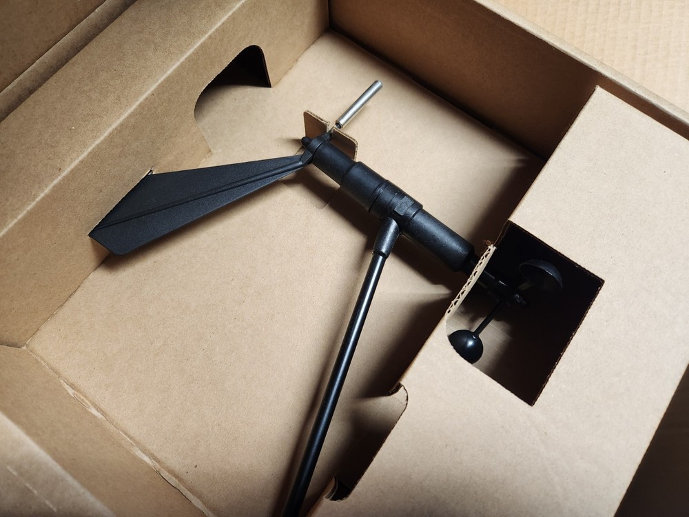 Simrad IS20 Sail Pack Wind/Combi Depth & Speed, with Graphic Display & NavPod