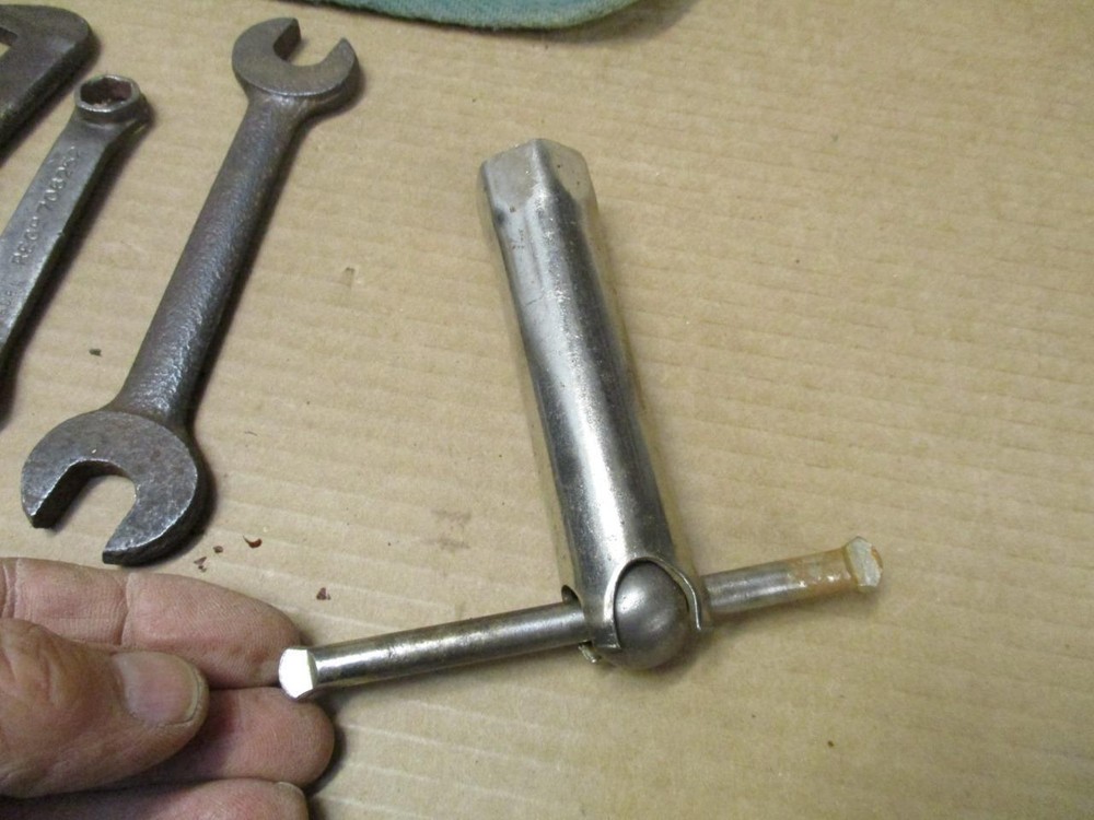 Vintage Bentley ? Tool Kit