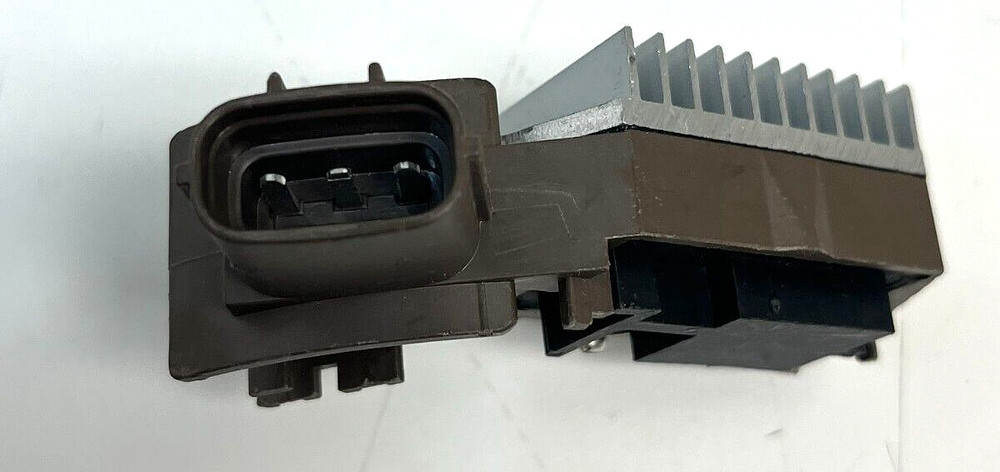 SMP VR562 NEW Voltage Regulator