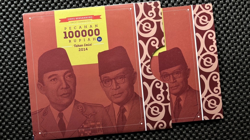 INDONESIA 2014 100000 RUPIAH #02 uncut notes with folder