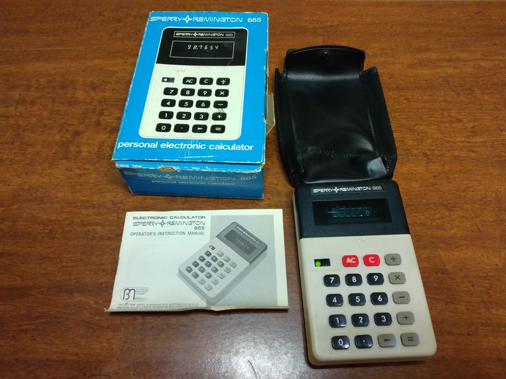 Sperry Remington 665 personal electronic calculator in original box