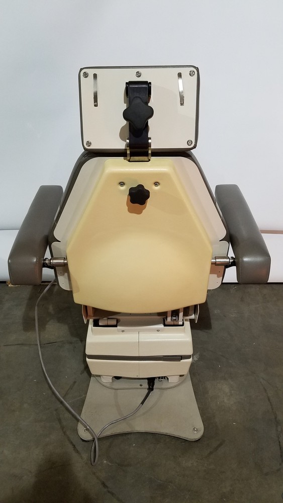 MTI Programmable Podiatry Chair With Foot Control