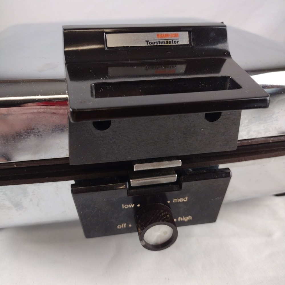 Toastmaster 269 Waffle Maker Griddle Reversible Plates Chrome