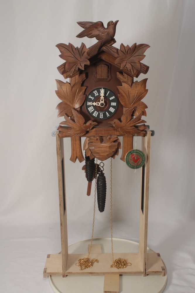Working Hubert Herr Automaton Feeding Birds Wall Cuckoo Clock.