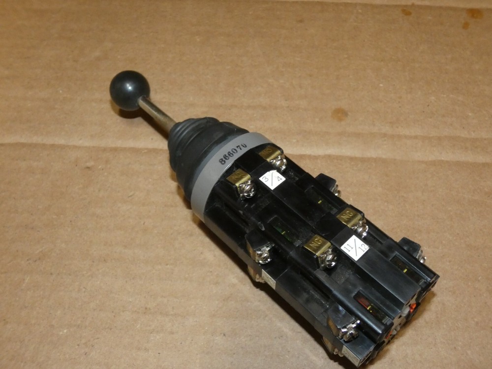 Idec ARN 866070 Joystick Switch