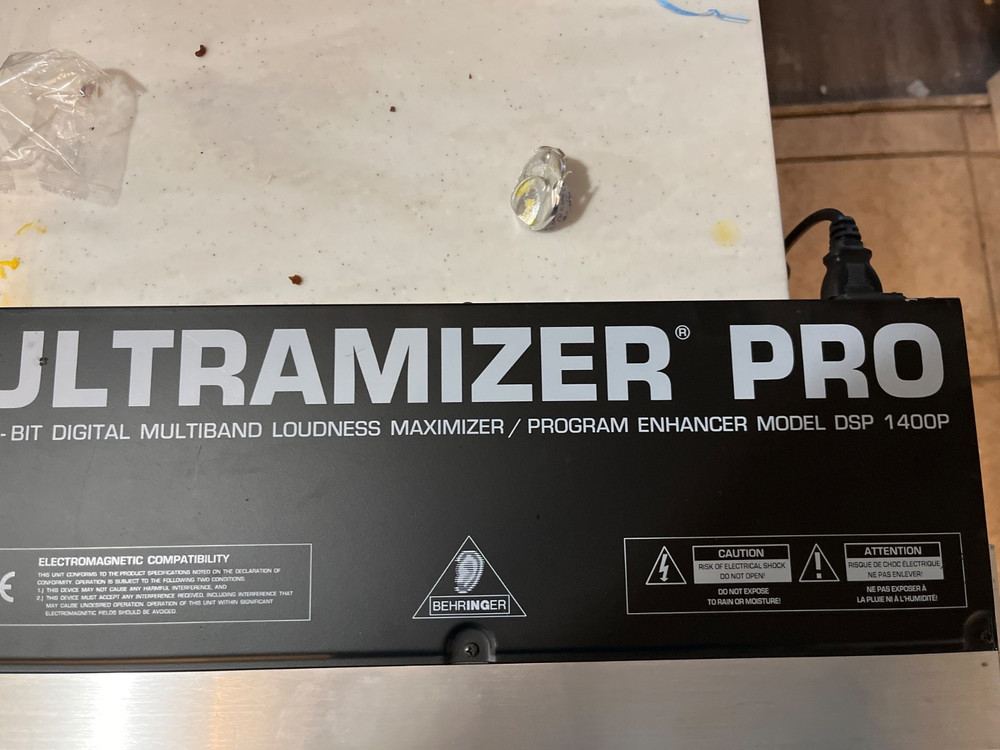 Behringer Ultramizer Pro DSP 1400P