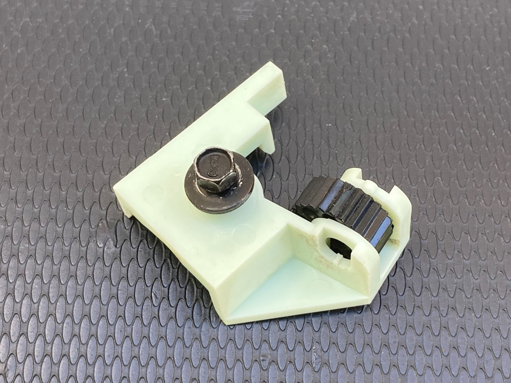 92-96 FORD ECONOLINE VAN SPEEDOMETER SHIFT SELECTOR INDICATOR CABLE MOUNT