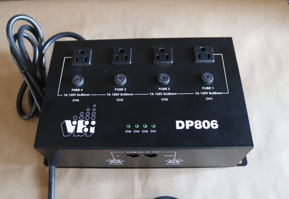 4-Channel Dimmer Pack/Switch Pack DP806