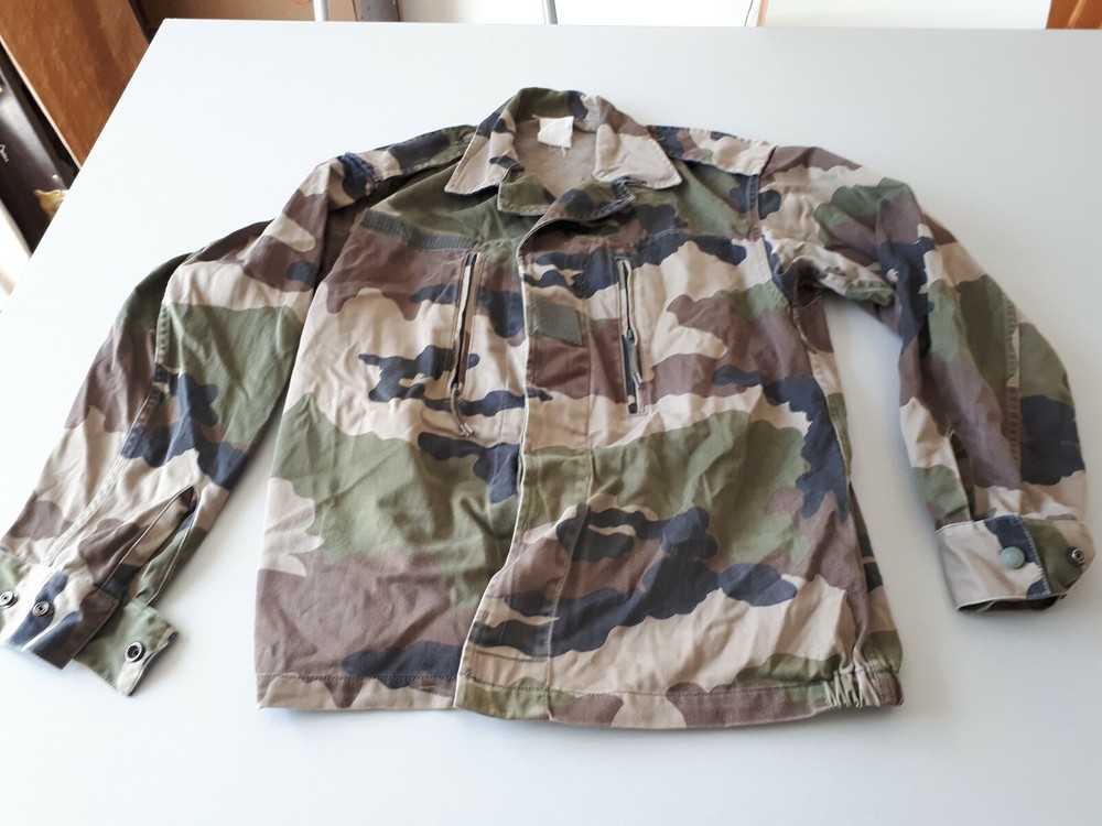 camouflaged mesh jacket size 104 M