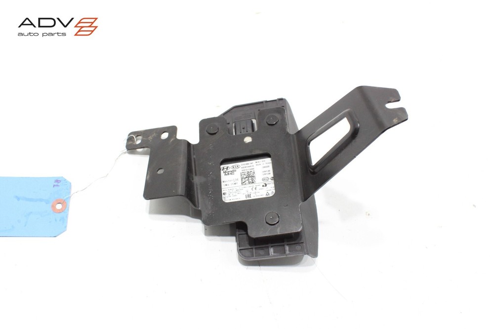 2020 KIA SORENTO REAR LEFT SIDE BLIND SPOT RADAR SENSOR MODULE & BRACKET OEM
