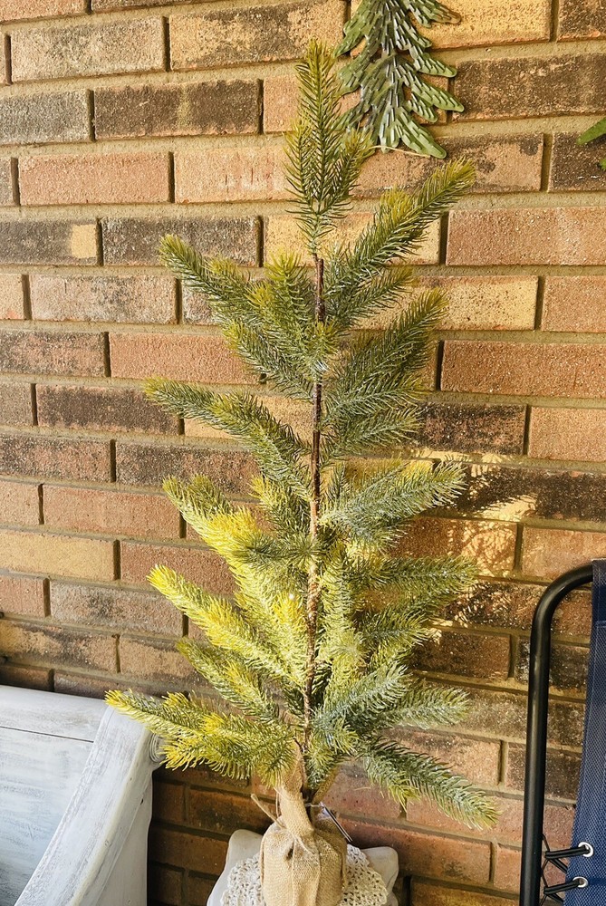 Snow Bristle Tree, Large 36 Inches