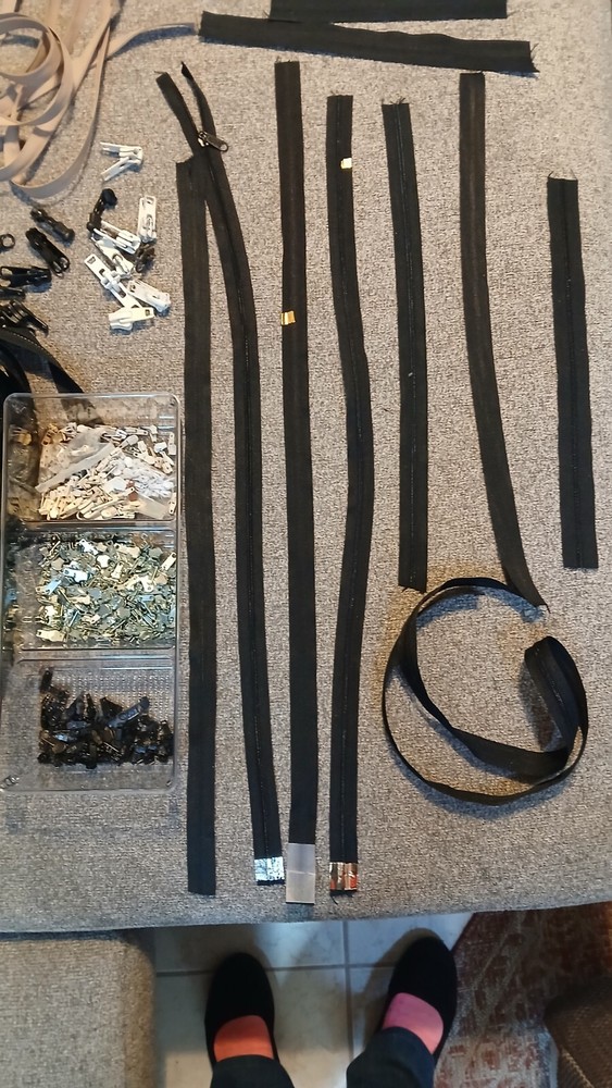 Zippers, Zipper Pulls