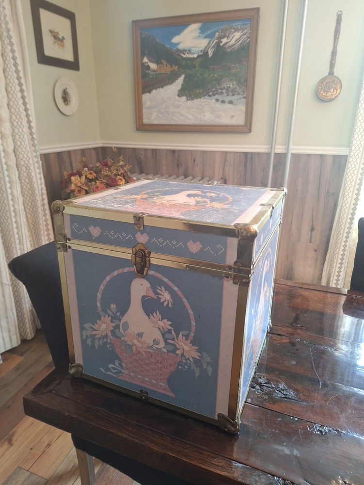 Vintage Blanket Chest