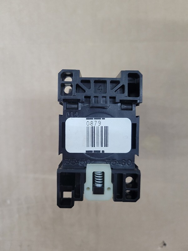 Allen Bradley Contactor 100-NX101D [USED]