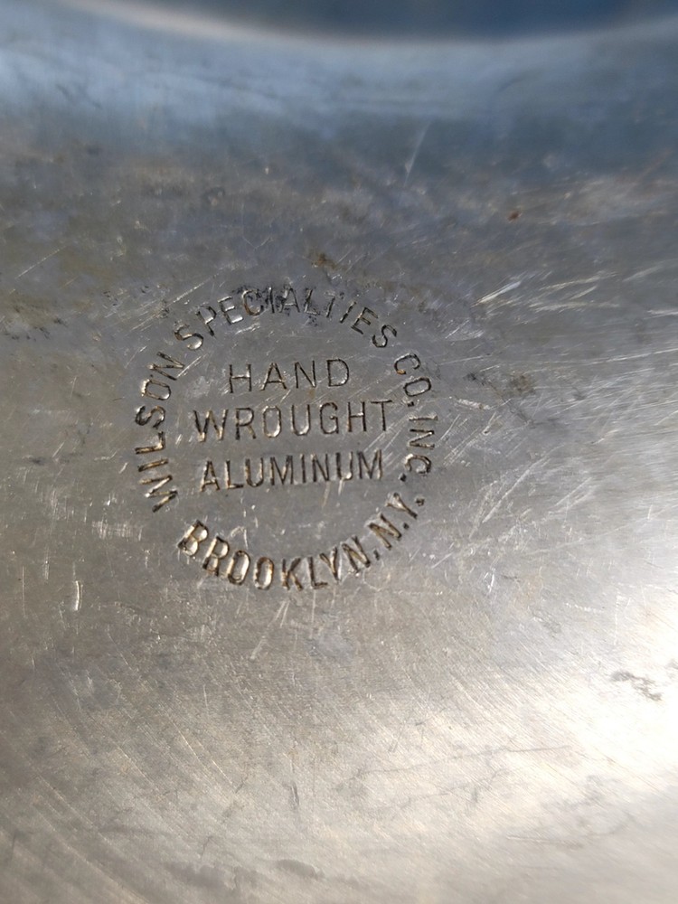 Wilson Hammered Aluminum Nut Cracker Bowl(3654B4)Nutcracker/6Picks