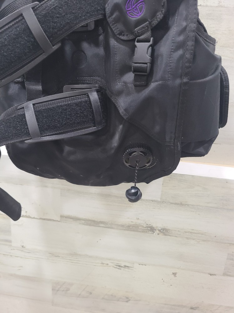 Genesis Athena Womens BCD Size Med