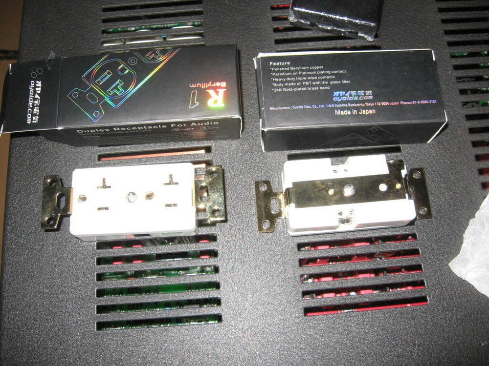 Oyaide R1 receptical