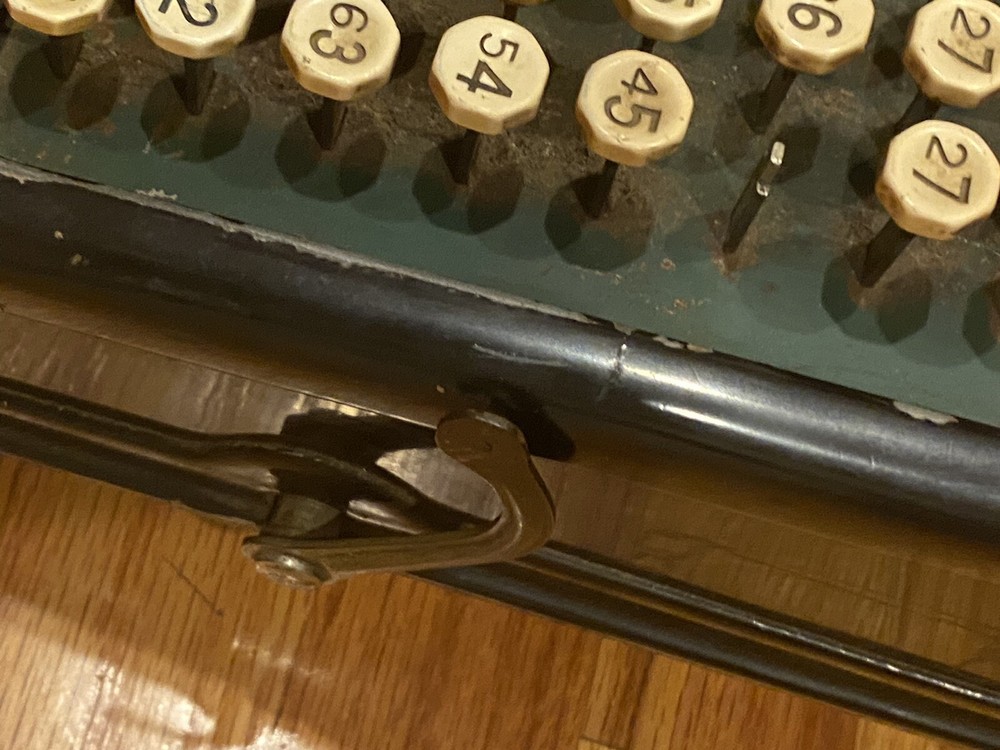 VINTAGE ANTIQUE BURROUGHS ADDING MACHINE CALCULATOR