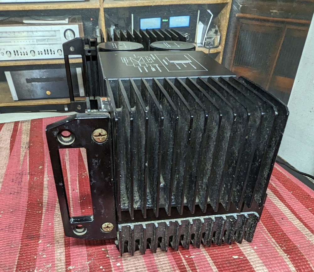 Mitsubishi DA-A7DC power amplifier