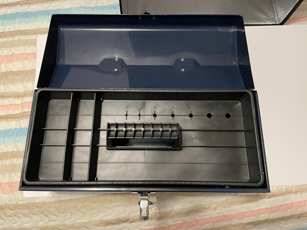 Beep Beep, Roadrunner Toolbox . Artist Michael Irvine Art.