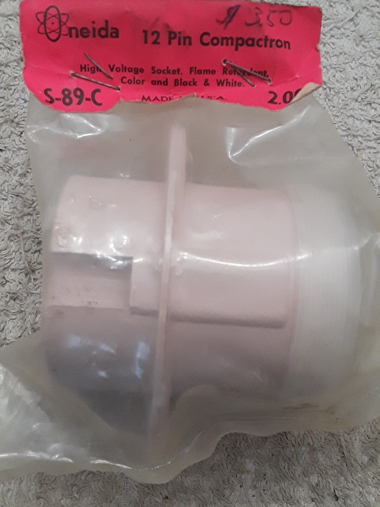 Oneida S-89-C 12 Pin Compactron High Voltage Socket