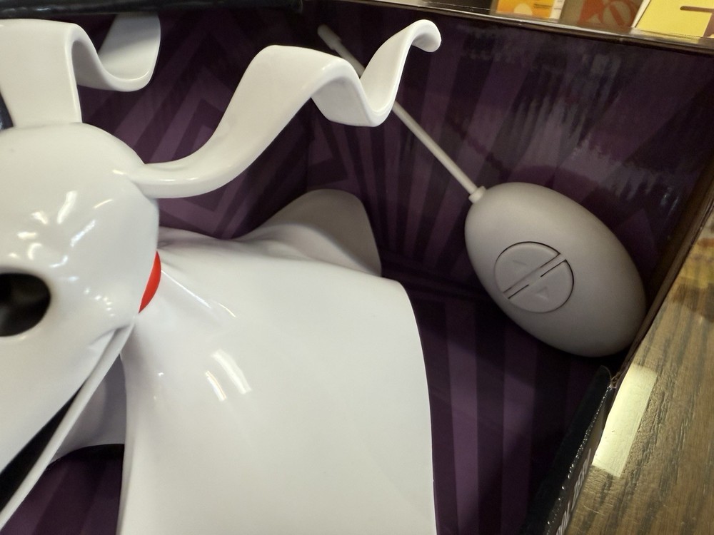 Disney Nightmare Before Christmas: ZERO Remote Control Figure -49 MHz-