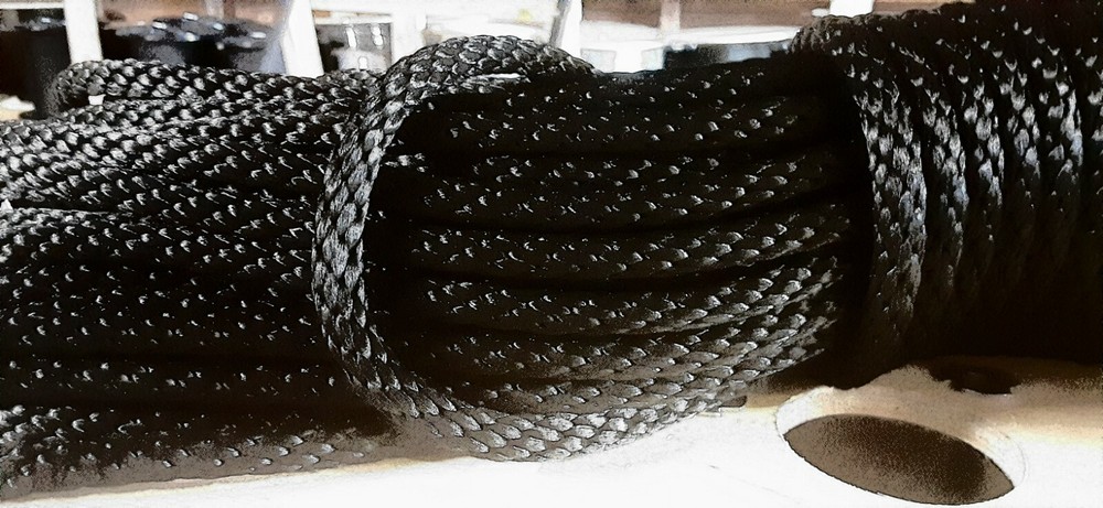 5/16” x 100 ft. Solid Braid MFP Rope hank . Black. Made in USA