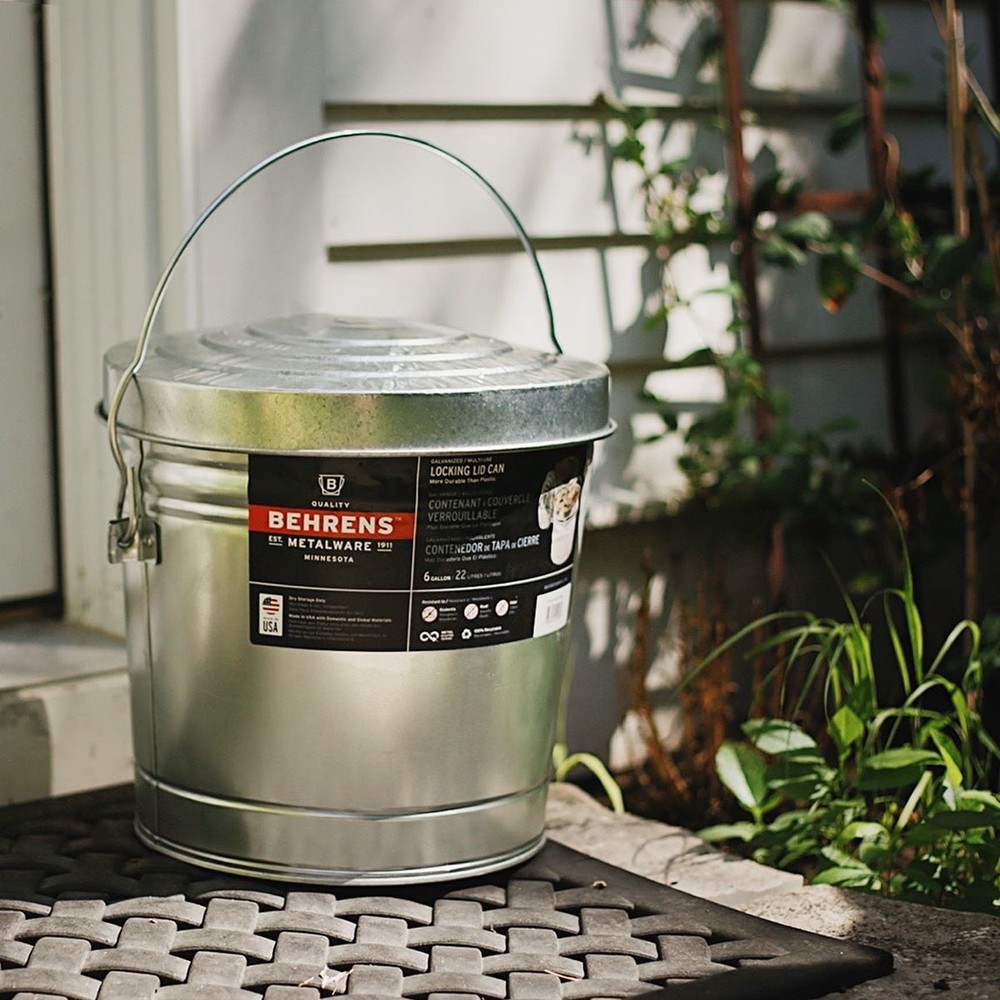 Behrens 6-Gallon Galvanized Steel Locking Lid Storage Can