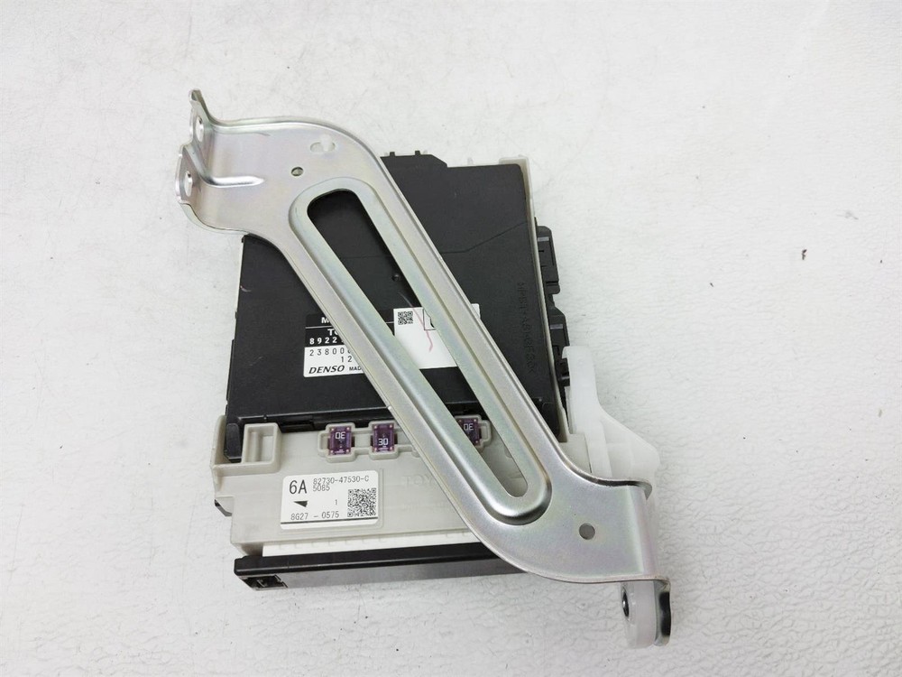 2018-2020 Toyota Prius Prime Multi Plex Network Computer Module Unit 89220-4Em50