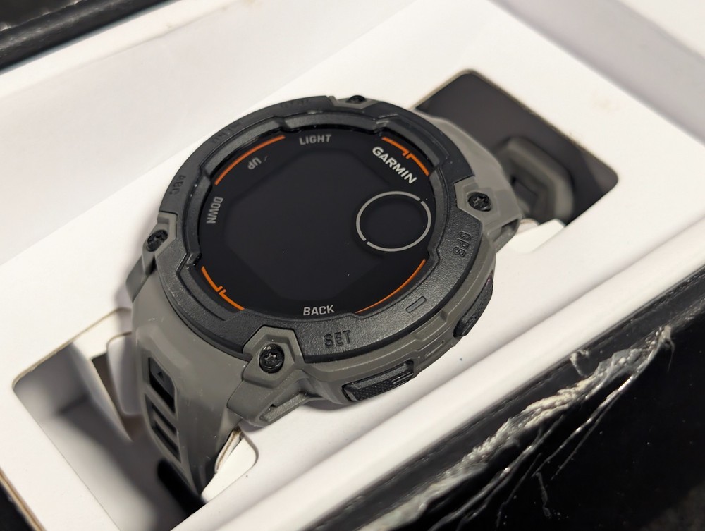 Garmin 45mm Instinct 3 Rugged Smartwatch - Worn Once.