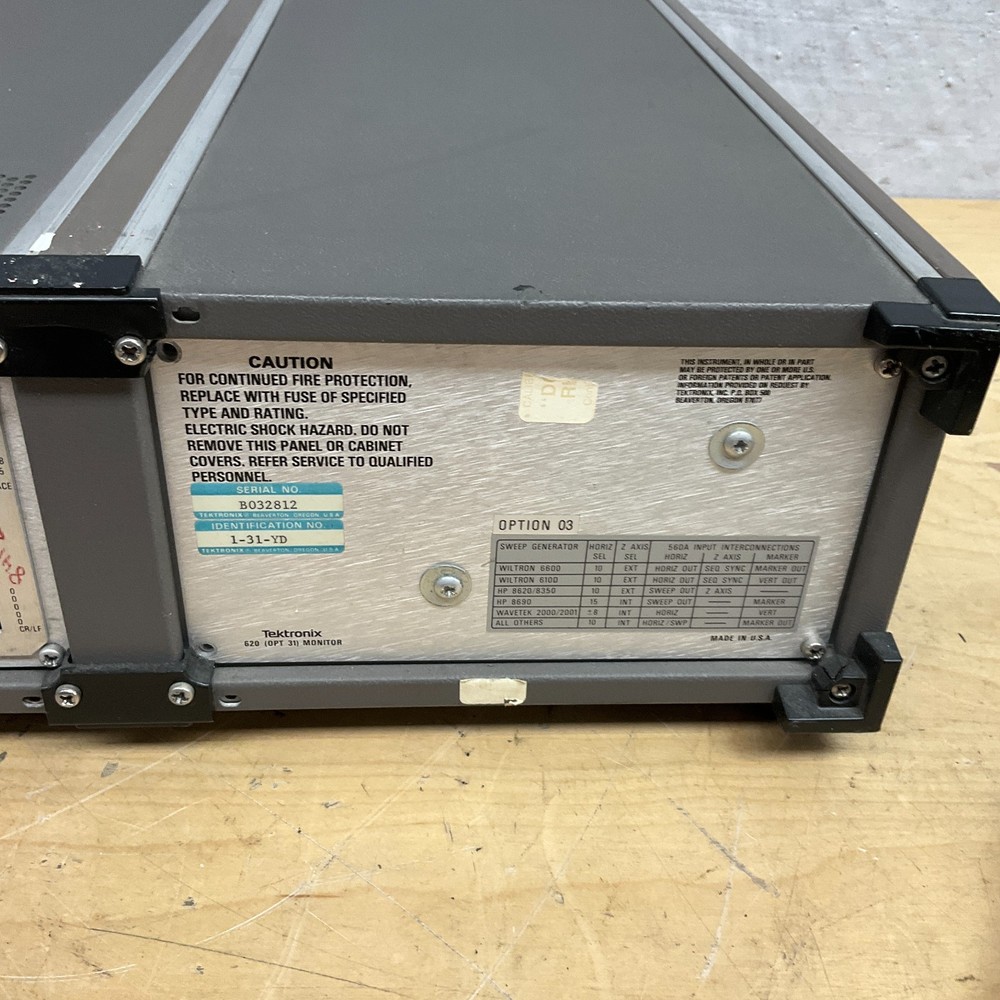 WILTRON MODEL 560A SCALAR NETWORK ANALYZER Tested and Working