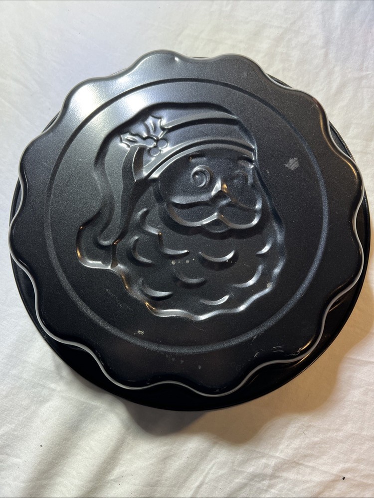 Round Santa Cake Pan