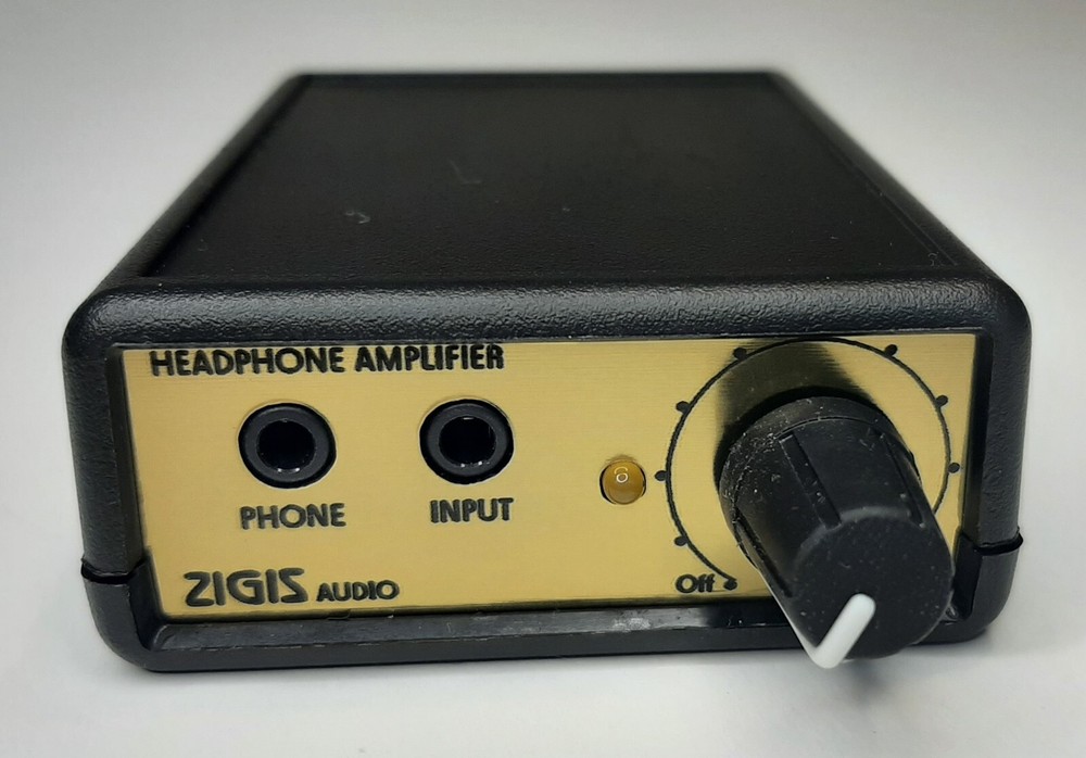 CMoy portable headphone amplifier Gold