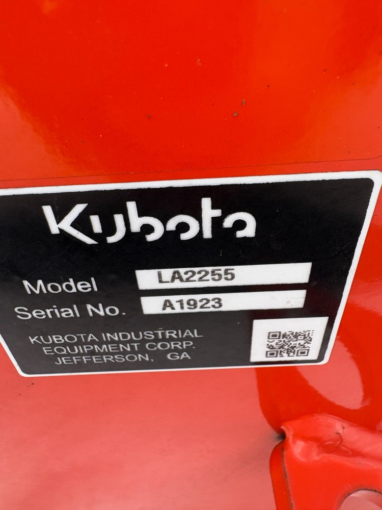 Kubota LA2255 Loader Frame Tractor M6-131 M6-141