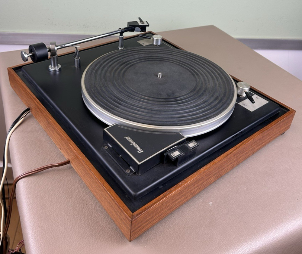 CONNOISSEUR BD 2 TURNTABLE