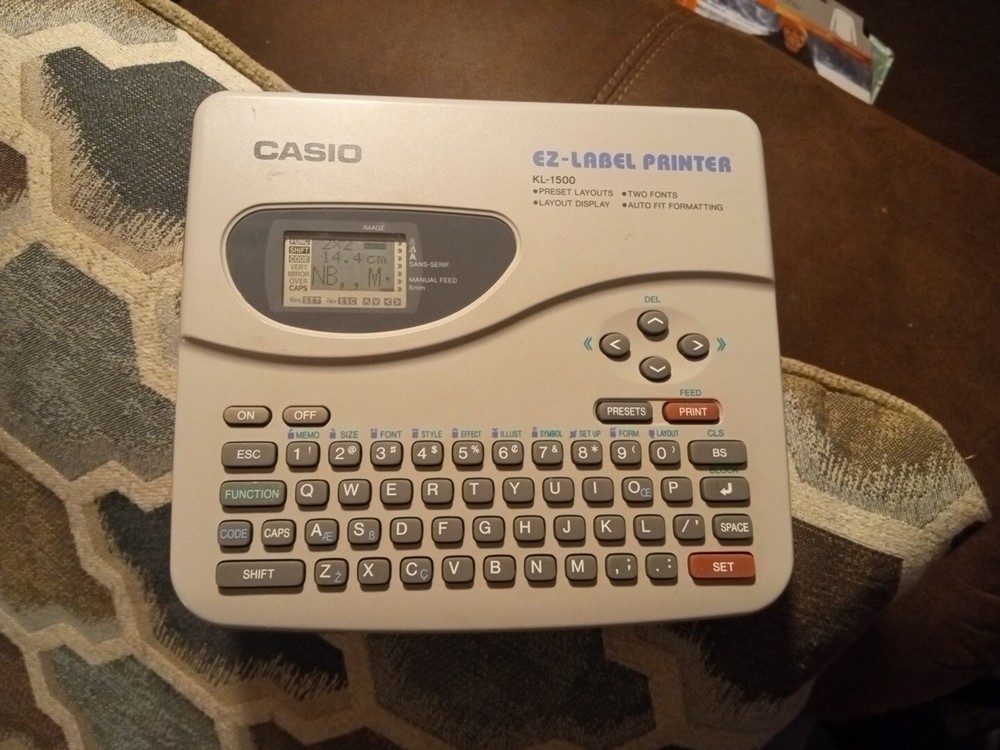 Casio EZ- LABEL PRINTER KL-1500/ $25 ( Don't Know If It Works Properly