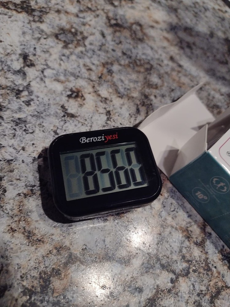 3D Digital Pedometer For Walking Simple Step Counter With Removable Clip